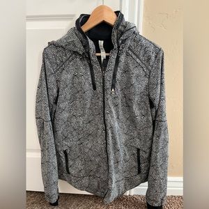 Lululemon Misty Run/Rain Jacket Size 10